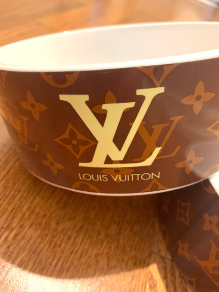 Bol pour chien en céramique marron inspiré de Louis Vuitton /brown ceramic dog bowl inspired by Louis Vuitton