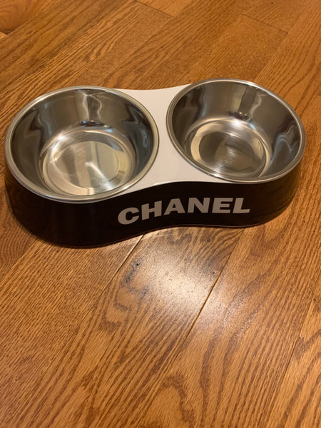 Bols double pour chiens inspiré de Chanel / Double dogs bowls inspired by Chanel