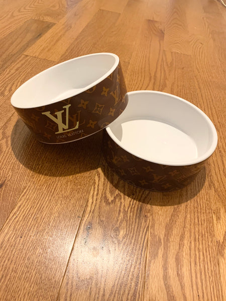 Bol pour chien en céramique marron inspiré de Louis Vuitton /brown ceramic dog bowl inspired by Louis Vuitton