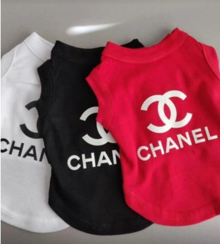 Chemise sans manches inspiré de Chanel pour chiens et chats / sleeveless shirt inspired by Chanel for dogs and cats