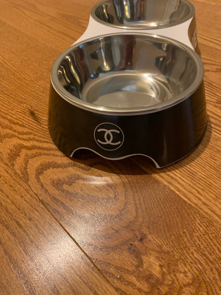 Bols double pour chiens inspiré de Chanel / Double dogs bowls inspired by Chanel