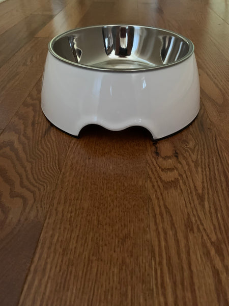 Bol pour chien inspiré de Chanel / Dog bowl inspired by Chanel